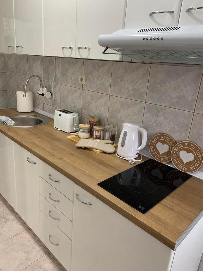 Mar Lux Apartment คูมาโนโว ภายนอก รูปภาพ